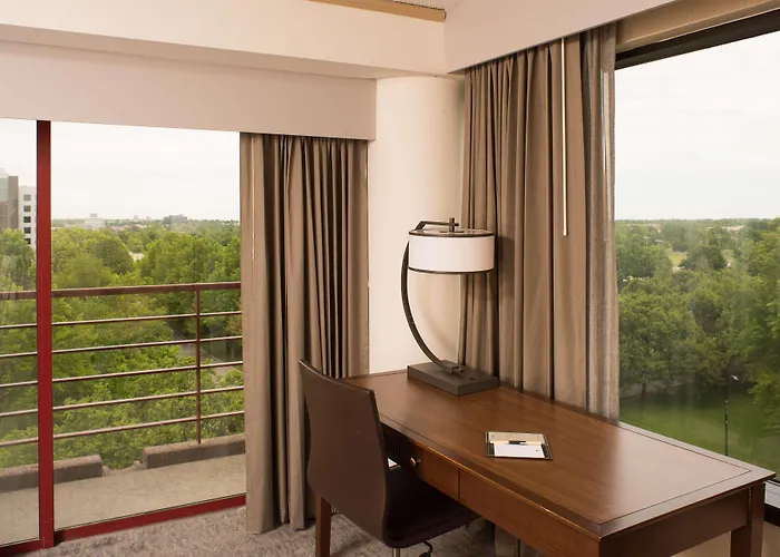 Hotel Doubletree By Hilton - Warren Place Tulsa