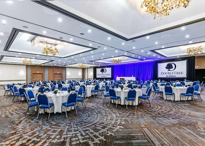 Doubletree By Hilton - Warren Place Hotel Tulsa