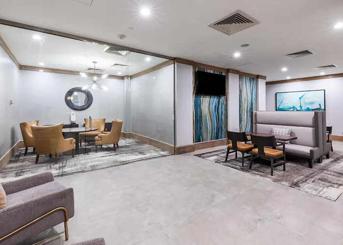 Hotel Doubletree By Hilton - Warren Place Tulsa
