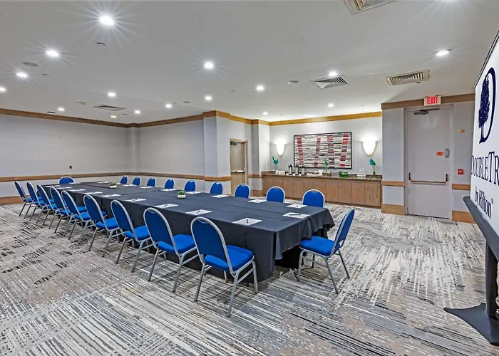 Doubletree By Hilton - Warren Place 4* Tulsa