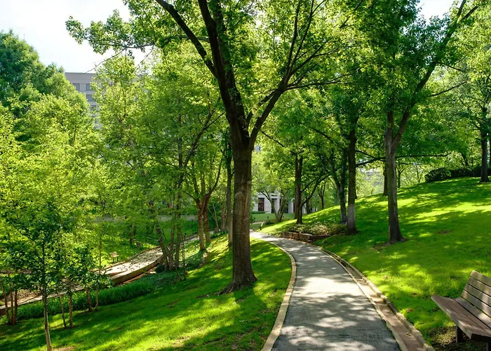 Hotel Doubletree By Hilton - Warren Place 4*