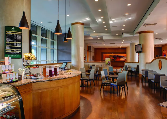 Doubletree By Hilton - Warren Place Hotel