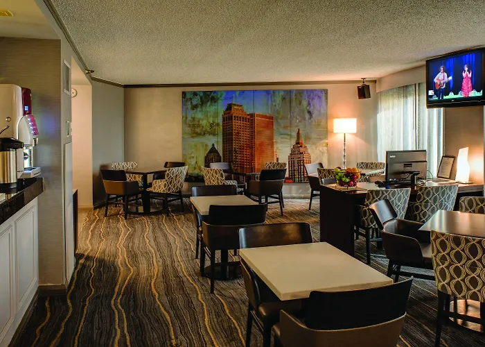 Hotel Doubletree By Hilton - Warren Place Tulsa