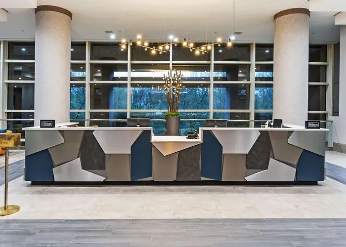Hotel Doubletree By Hilton - Warren Place Tulsa