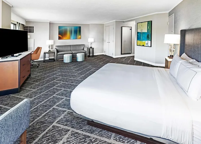 Doubletree By Hilton - Warren Place 4* Tulsa