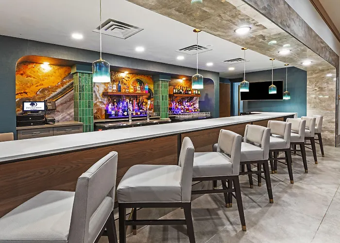 Doubletree By Hilton - Warren Place 4*